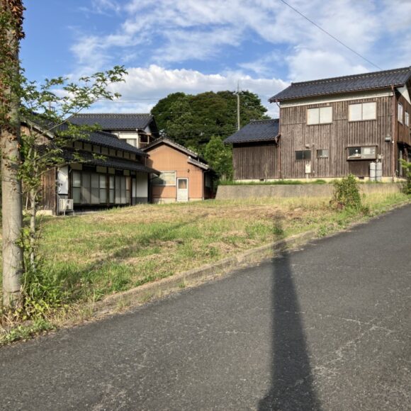 売地【かぶと山小学校近くの住宅用地】久美浜町神崎。