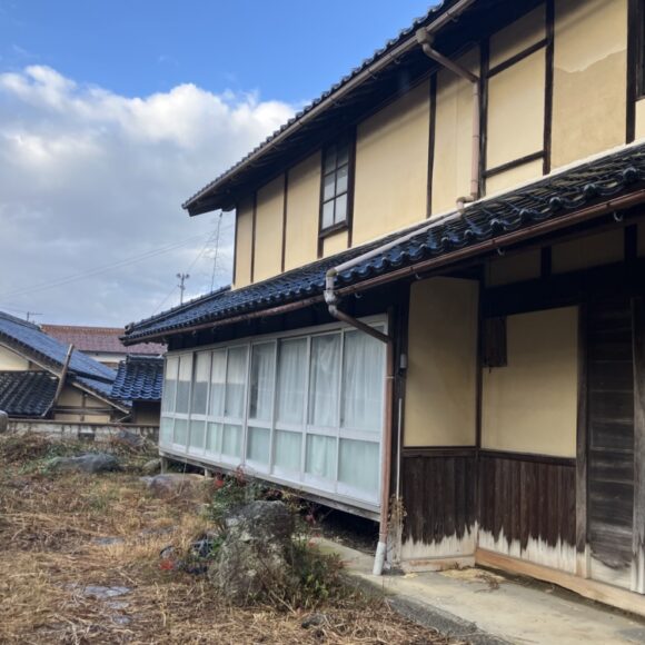 売建物「リノベのベースになりそうな古民家です。」久美浜町甲山。