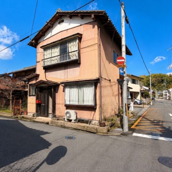 貸家 市役所近くの駐車場有物件